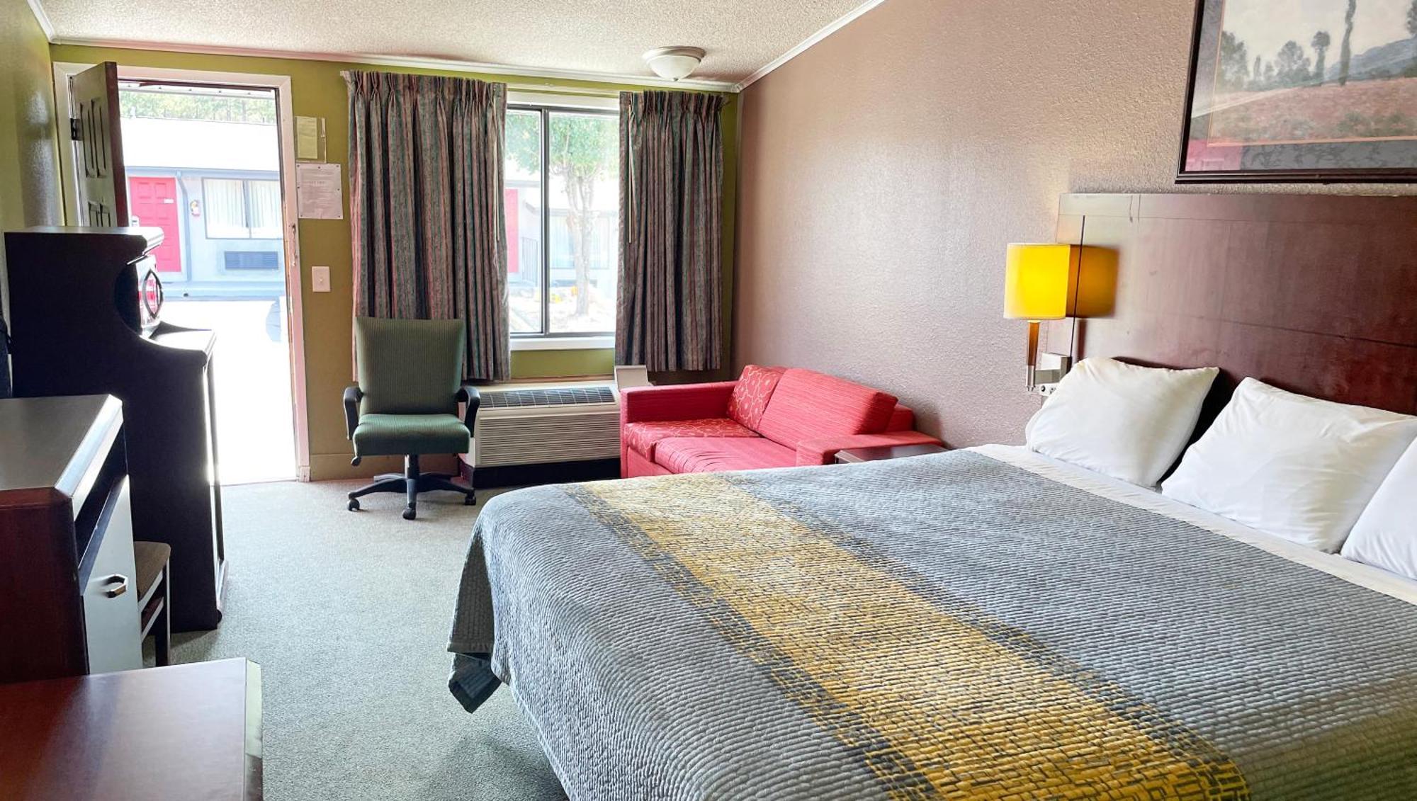 Express Inn Thomson Exteriör bild