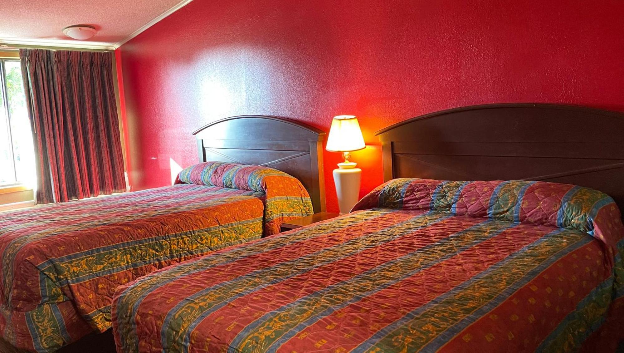 Express Inn Thomson Exteriör bild